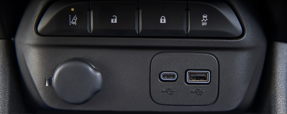 Chevrolet Spin - Detalle entradas USB