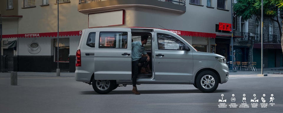 Chevrolet Colombia - N400 Pasajeros